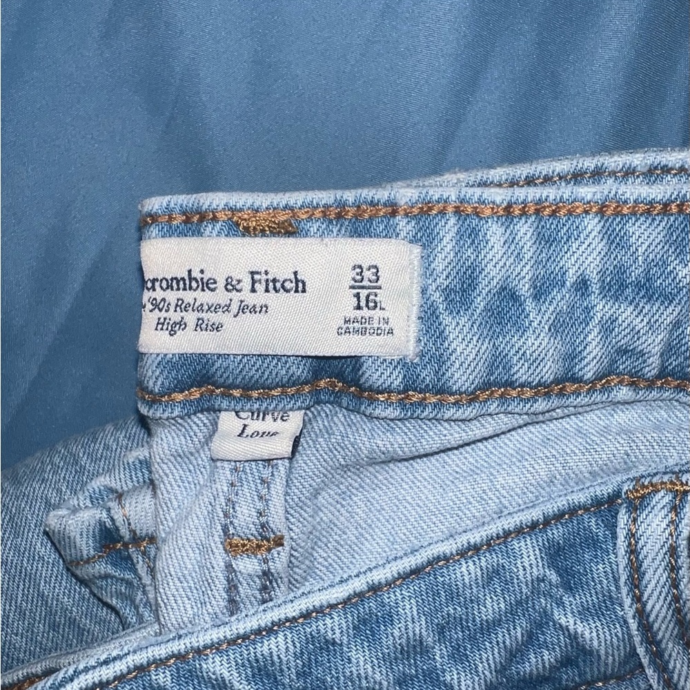 Abercrombie & Fitch Light Blue High Rise Jeans 90s Relaxed